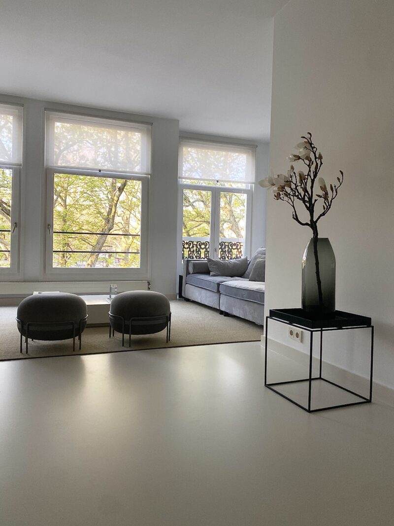 Parelwitte gietvloer