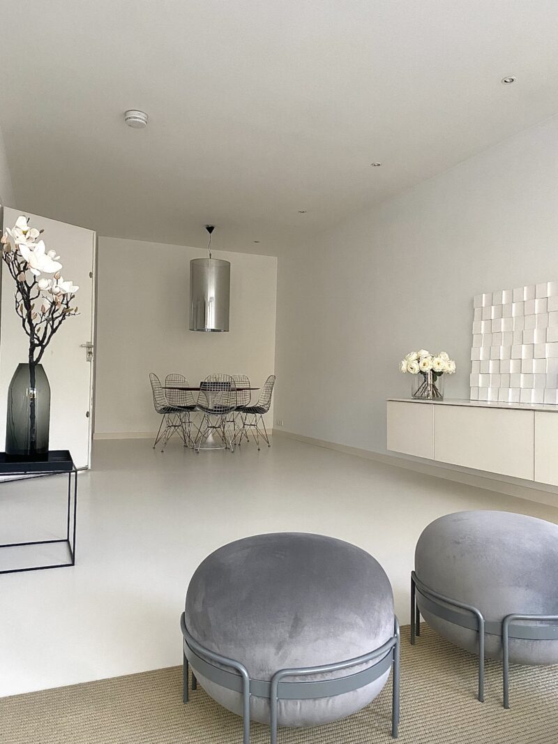 Parelwitte gietvloer